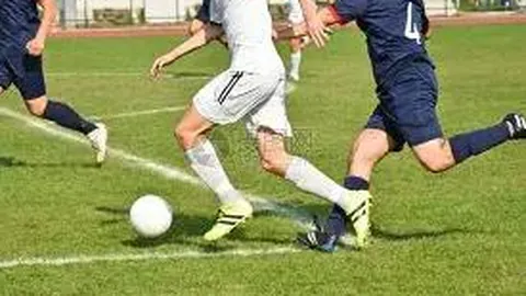 多特蒙德球员吉拉西内因肌腱不适，今晚德甲比赛将无法登场